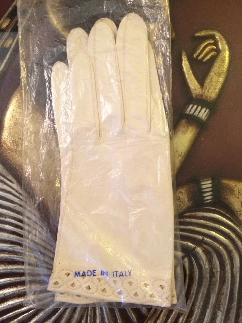 1950s Classique (Italy) White Washable Unlined Leather Gloves, Women's Size BB
